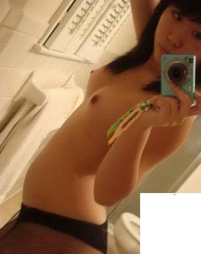 肉妹小穴喜歡吃棒棒糖 (34P)