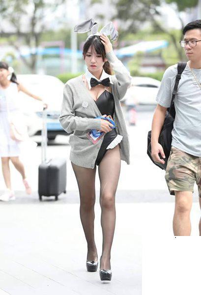 街拍女子