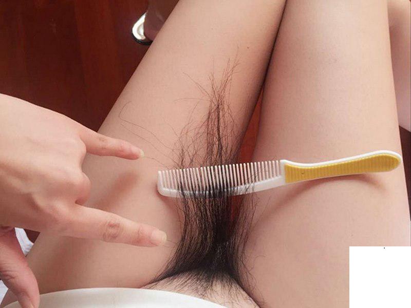 騷婦的毛毛很長 (10P)