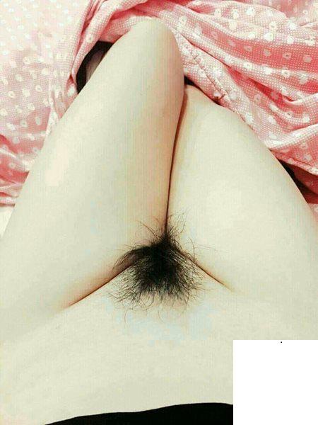 一個水多毛少的小情人 (10P)