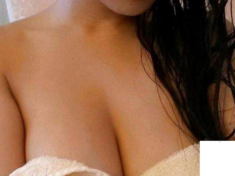 這美女的胸特別大 (31P)