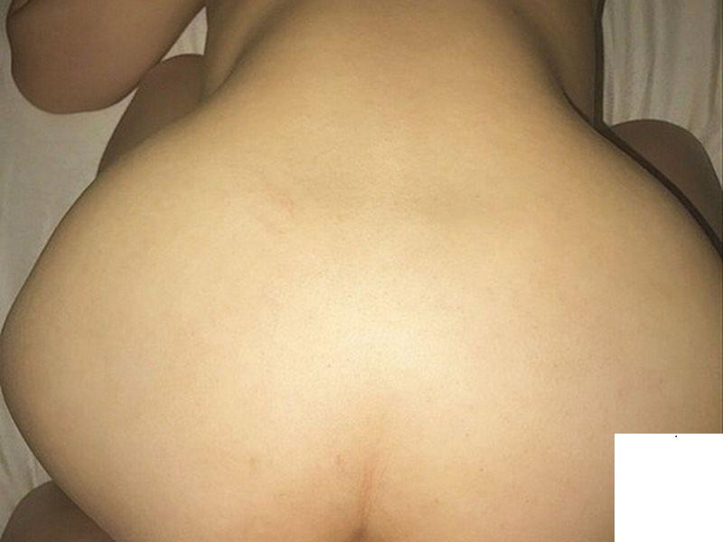 這女的身材當炮架子不錯 (23P)