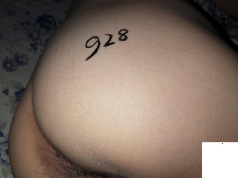 女朋友掰開大腿等肉棒進入 (19P)