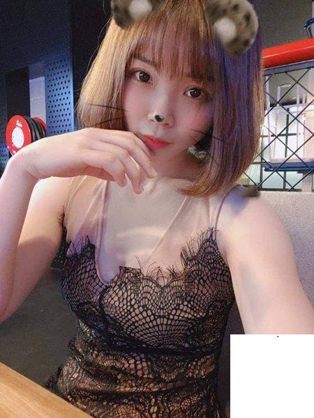 姐姐偷偷給我看 (13P)