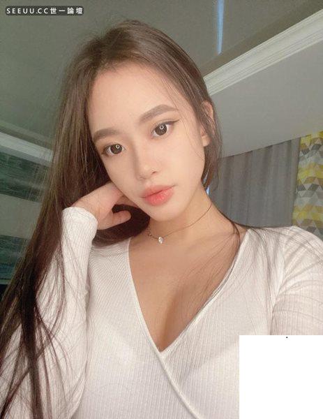 被譽為百年罕見美少女Li Chang OnlyFans付費資源流出