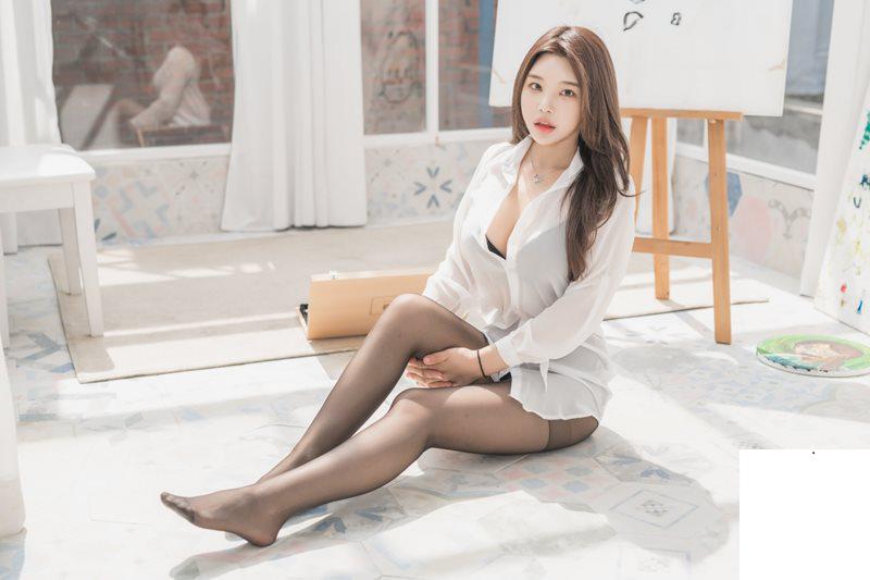 SAINT Photolife – Zzyuri (쮸리) - Zzyuri Vol.5 See Through (65P)