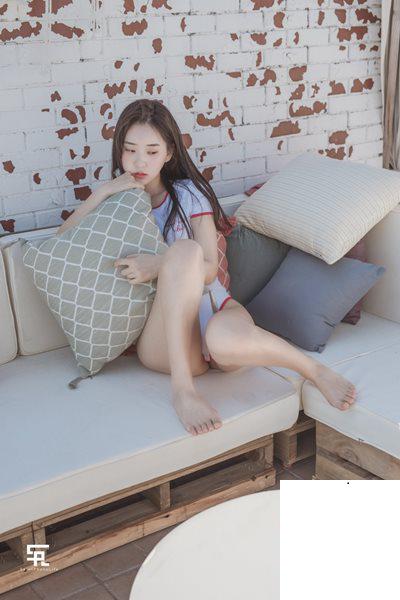 SAINT Photolife - Zenny (신재은) - Part 1 (40P)
