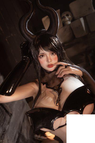 [email protected]阿寨寨 No.004 受虐魅魔 (43P)