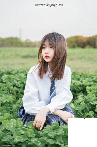 網紅大尺度唯美私拍 (26P)