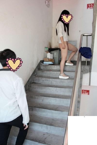 周游世界的露出人妻-之一 (95P)