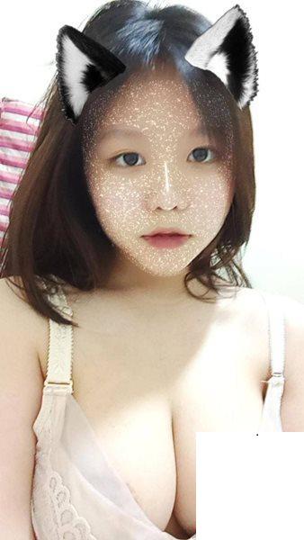 大奶妹子自拍 ~~~~~~
