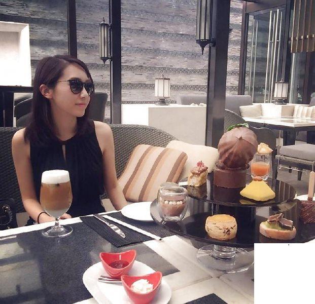 就是喜歡啪啪的小女神 (19P)