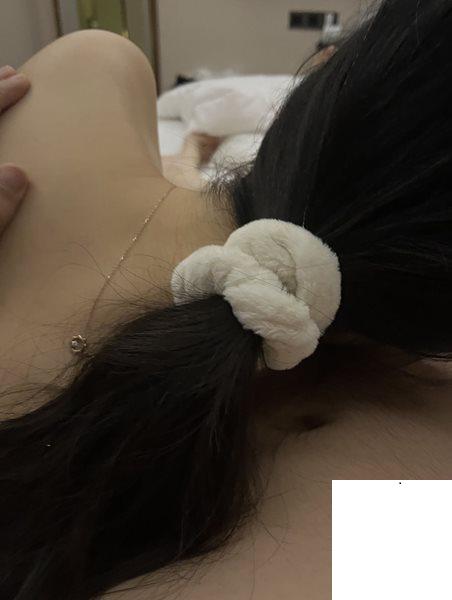 網聊認識的00后，白絲加JK挺會玩 (13P)
