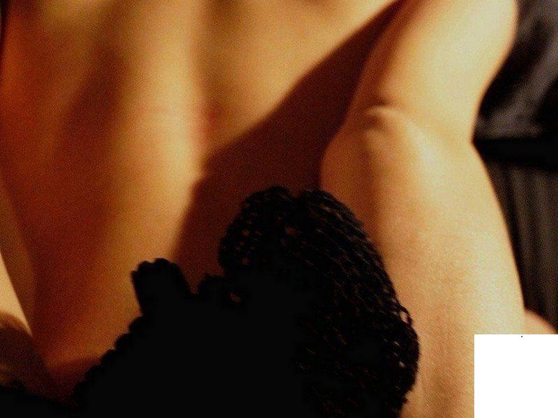 舌尖靈巧的小妹 (19P)