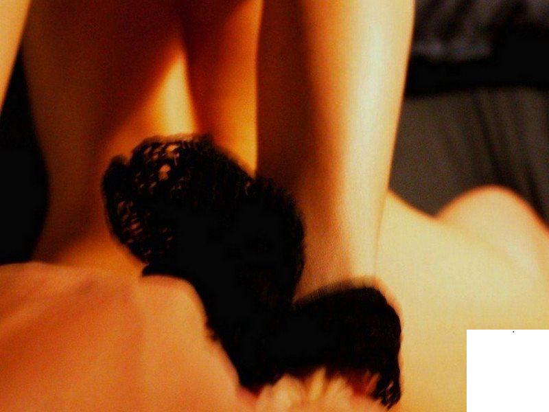 舌尖靈巧的小妹 (19P)