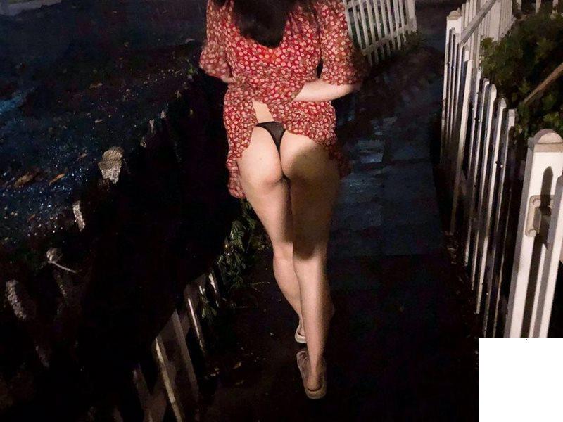 表姊制服外拍 (21P)