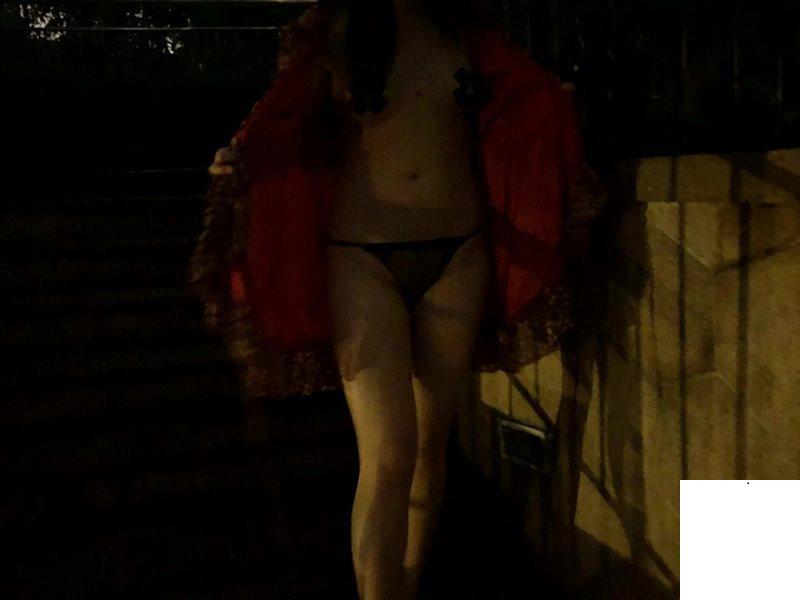 表姊制服外拍 (21P)