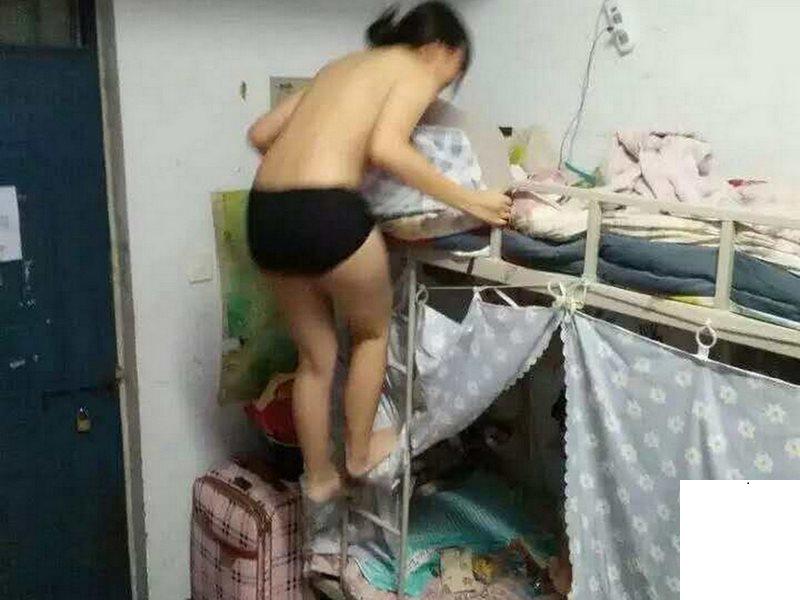 大學寢室拍攝 妹子們真開放 (15P)