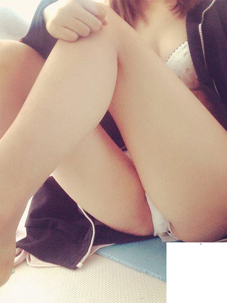 清純鄰家妹妹赤身誘惑 (23P)