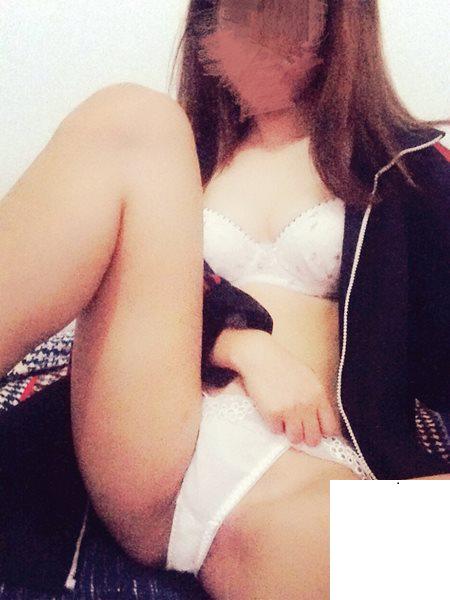 清純鄰家妹妹赤身誘惑 (23P)