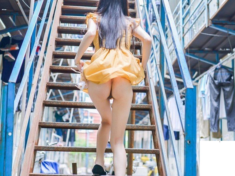 上海大學妹自拍露出 (25P)