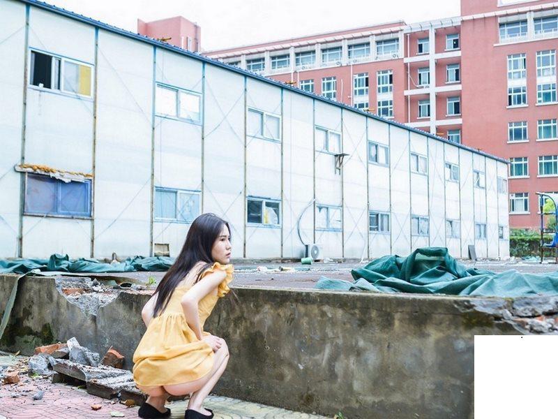 上海大學妹自拍露出 (25P)