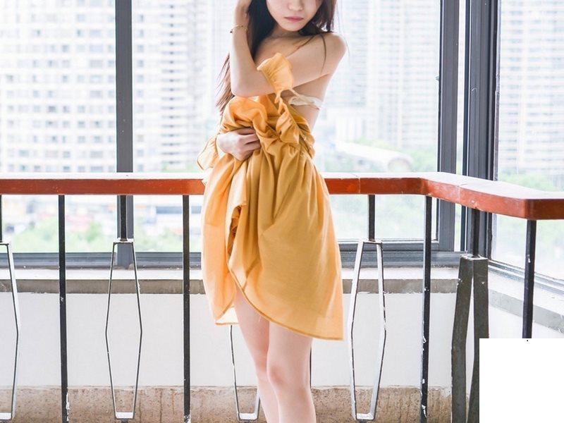 上海大學妹自拍露出 (25P)