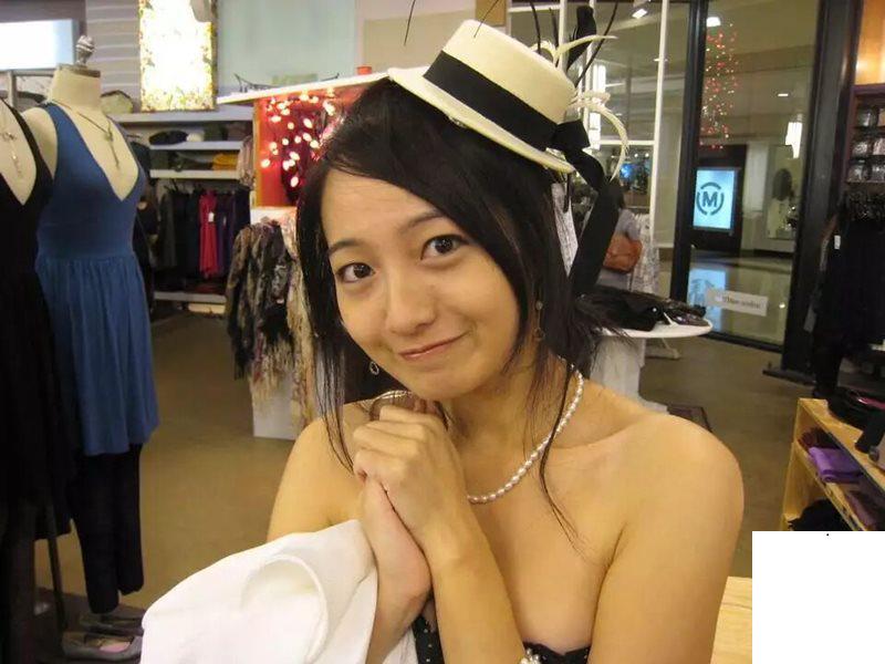顔值還行的風騷爆乳妹子 (18P)