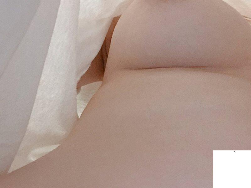 Ecup姐姐性感美乳裸體自拍 (17P)