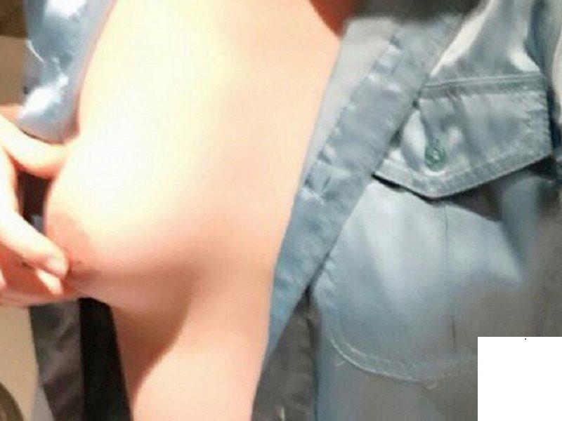 飛機上爲乘客服務 床上爲男人服務 (38P)
