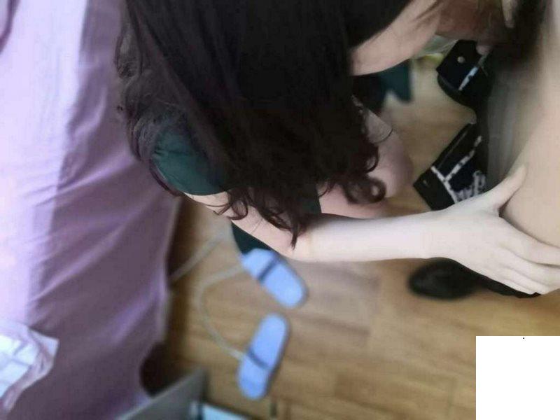 上了公司年會女主持.身材特別好 后入爽歪歪 (19P)