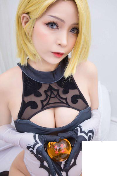 Umeko J - Android 18 with 2B Design (76P)