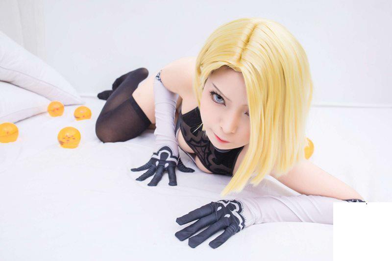 Umeko J - Android 18 with 2B Design (76P)