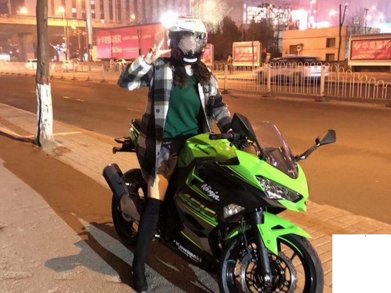 騷女友又開始發騷了 (13P)
