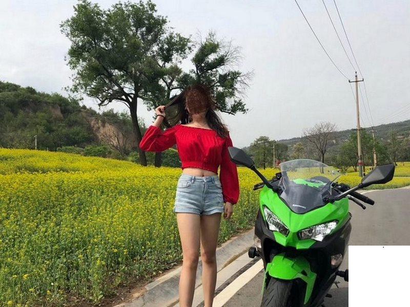 騷女友又開始發騷了 (13P)
