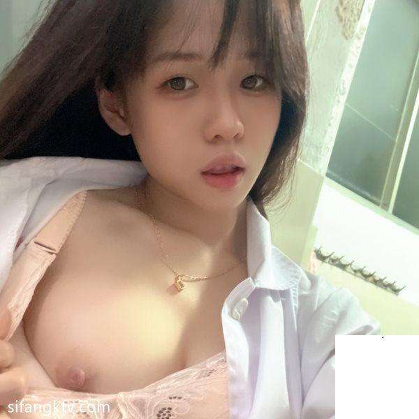 太久沒見女友要幾張照片來看看 (16P)