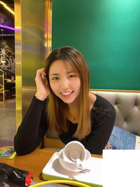 沈陽傳媒大學騷貨董雨婷 (18P)