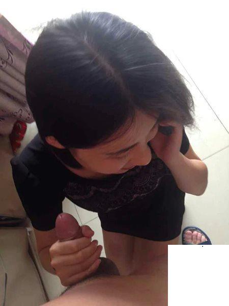去兄弟家送東西，嫂子盛情款待，完美露臉 (86P)