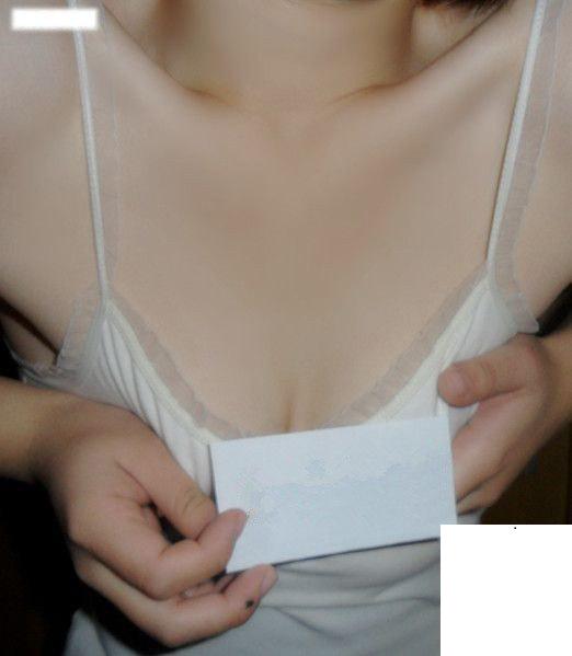 白皙少女自慰.嫩穴濕透了! (18P) [