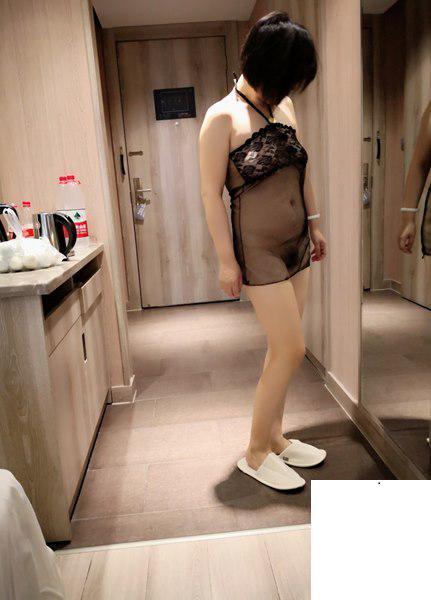 公司的少婦約我肏屄 (17P)