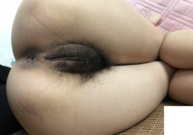當初約的時候就知道這五官的女人肯定是多毛的 (11P)