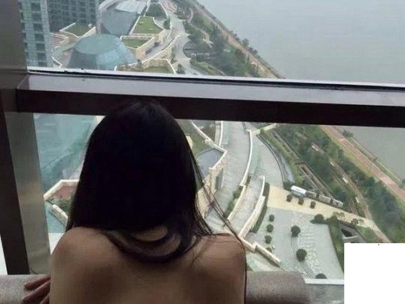 讀書時被室友搶婚了 (19P)