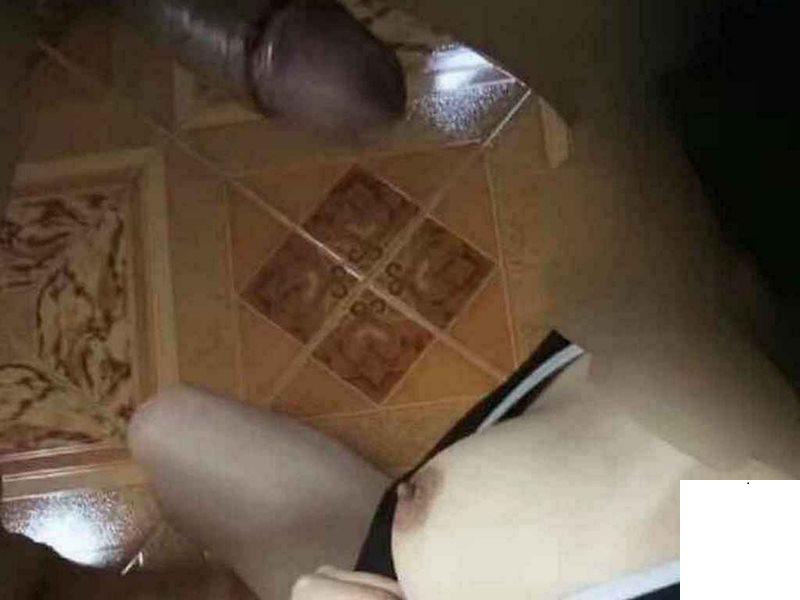 妹子喜歡用嘴巴服務 (17P)