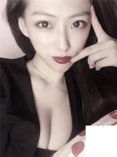 姐姐最愛拍照 (12P)